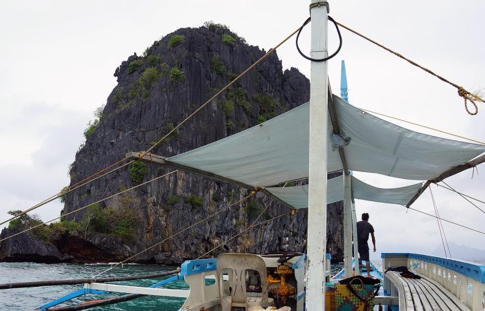 El Nido Palawan Philippines limestone cliffs and clear water hidden beach
