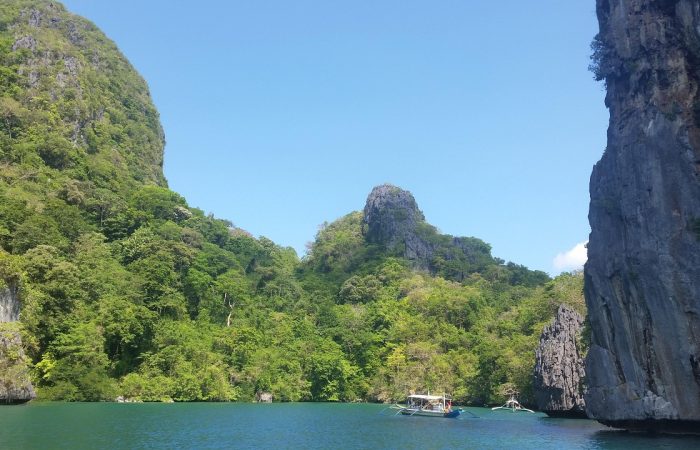 Palawan Philippines lagoon travel guide limestone cliffs