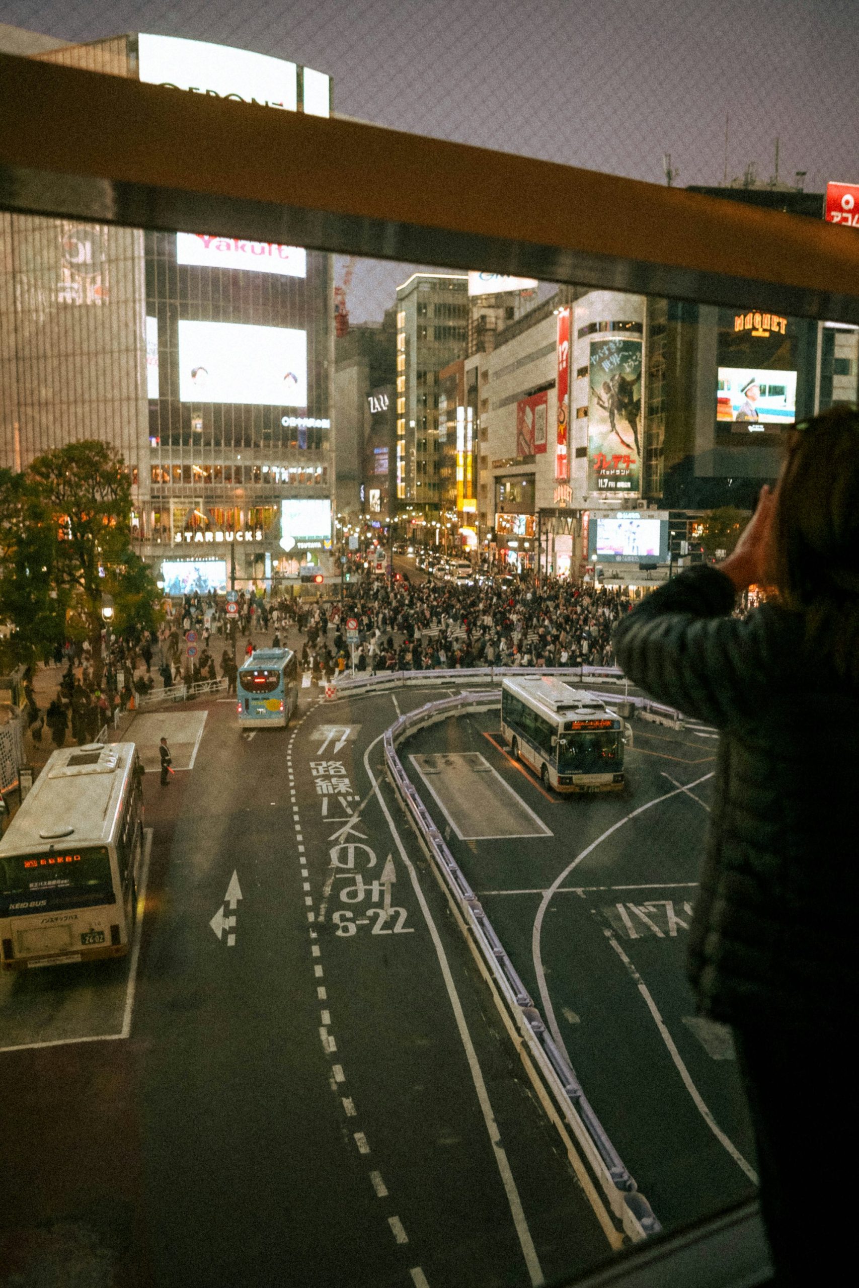 japan-trip-cost-from-philippines-featured.jpg Crowds at Shibuya Crossing in Tokyo at night, planning a Japan trip cost from the Philippines